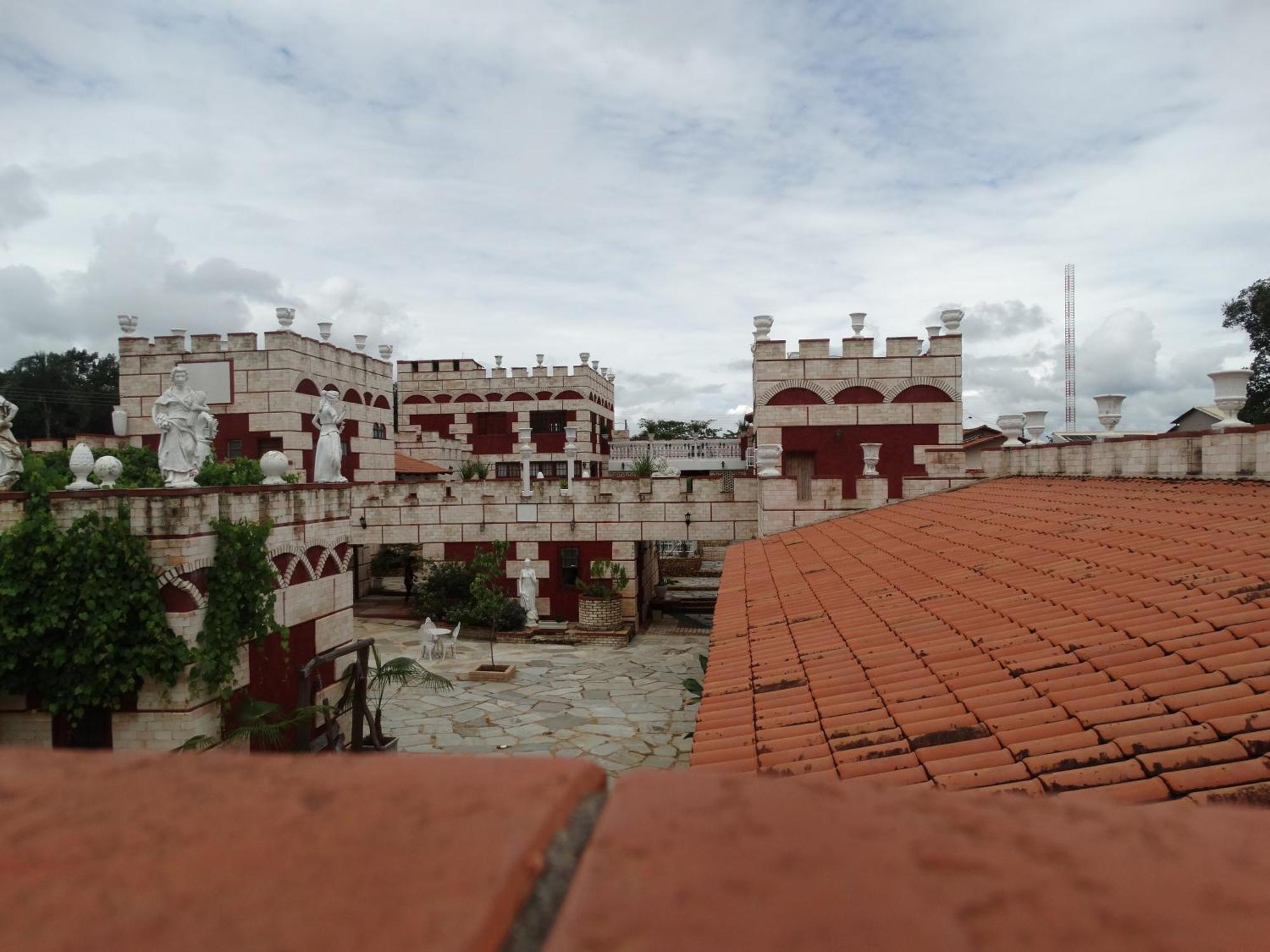 Pousada Al Castello Di Giulietta E Romeo Пиренополис Экстерьер фото