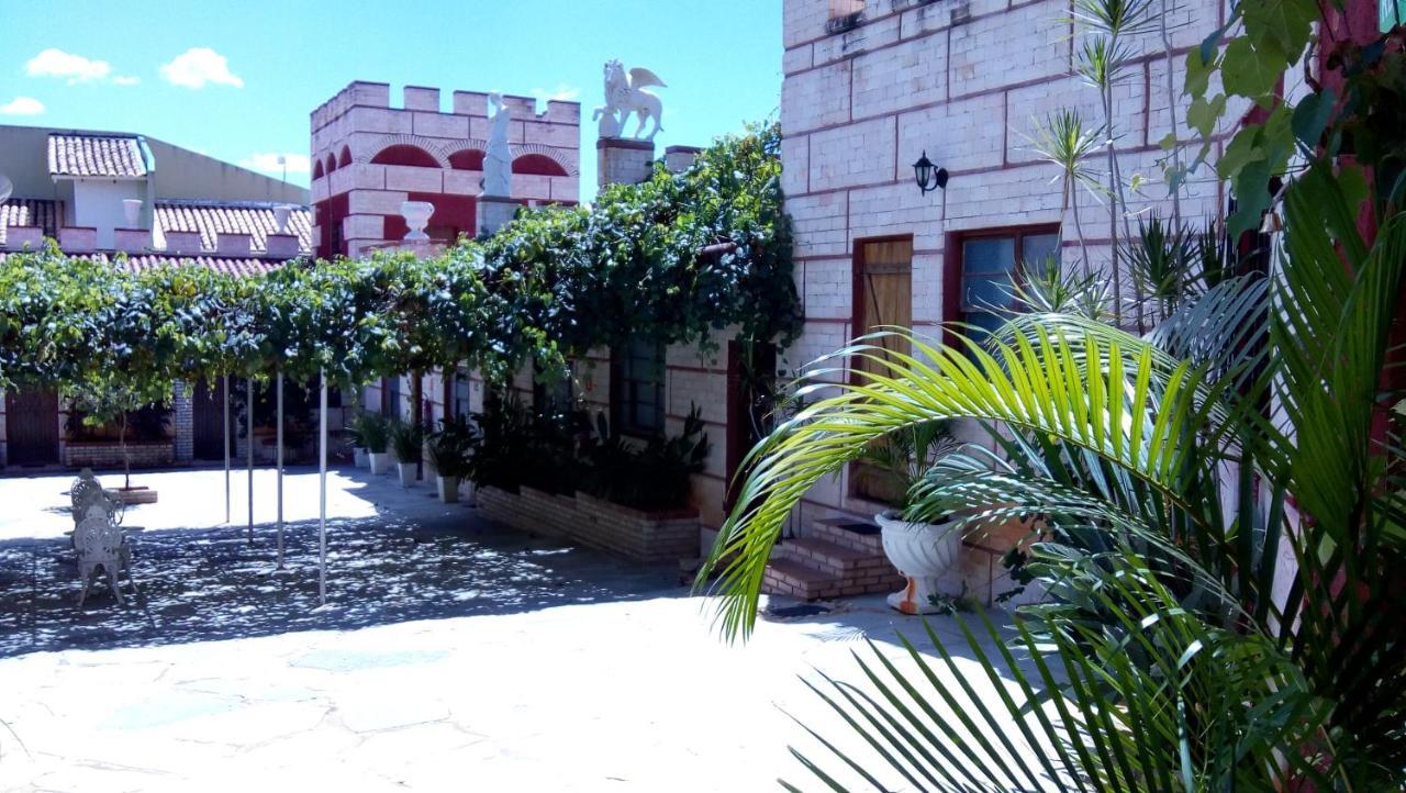 Pousada Al Castello Di Giulietta E Romeo Пиренополис Экстерьер фото
