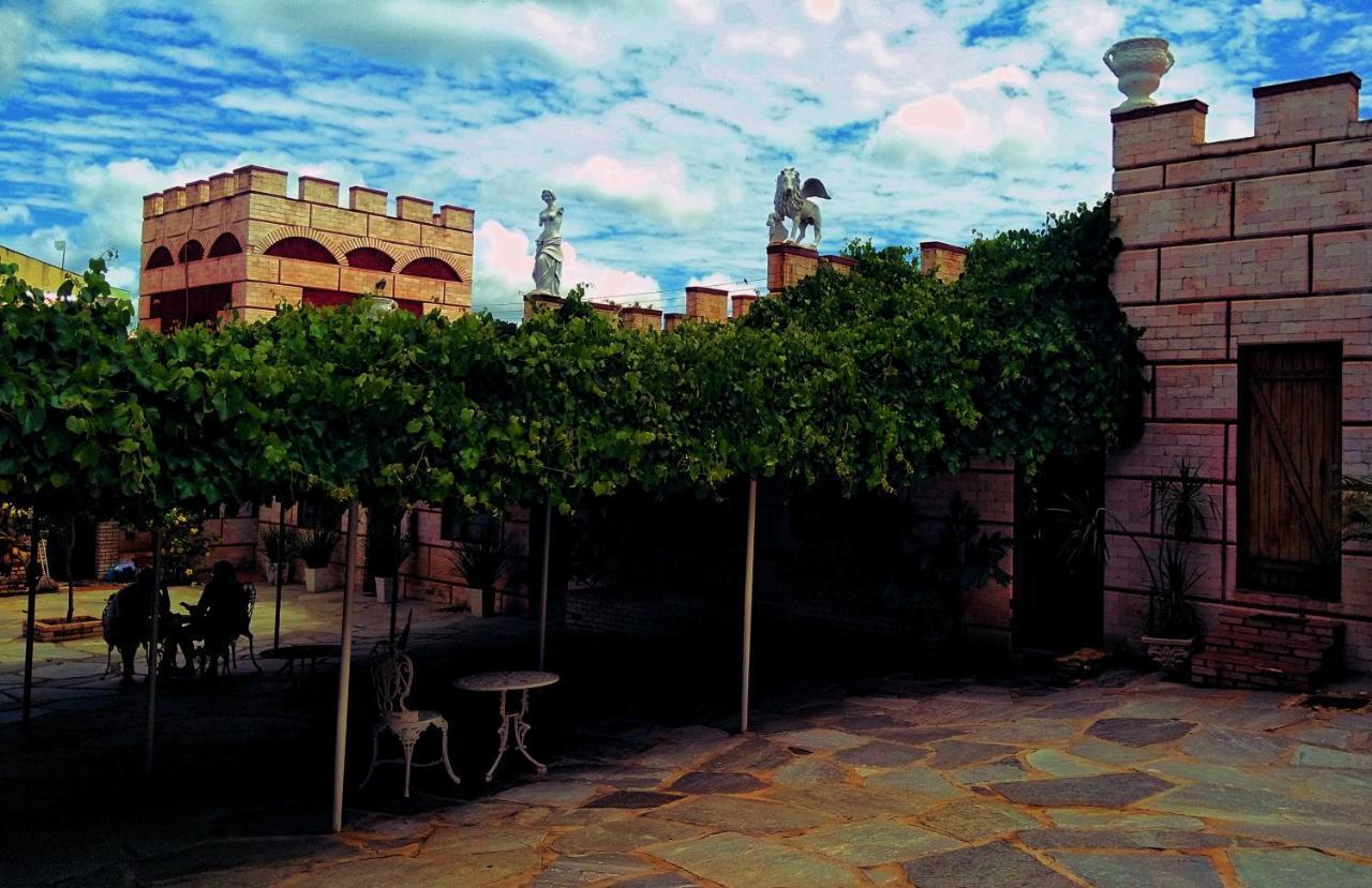 Pousada Al Castello Di Giulietta E Romeo Пиренополис Экстерьер фото