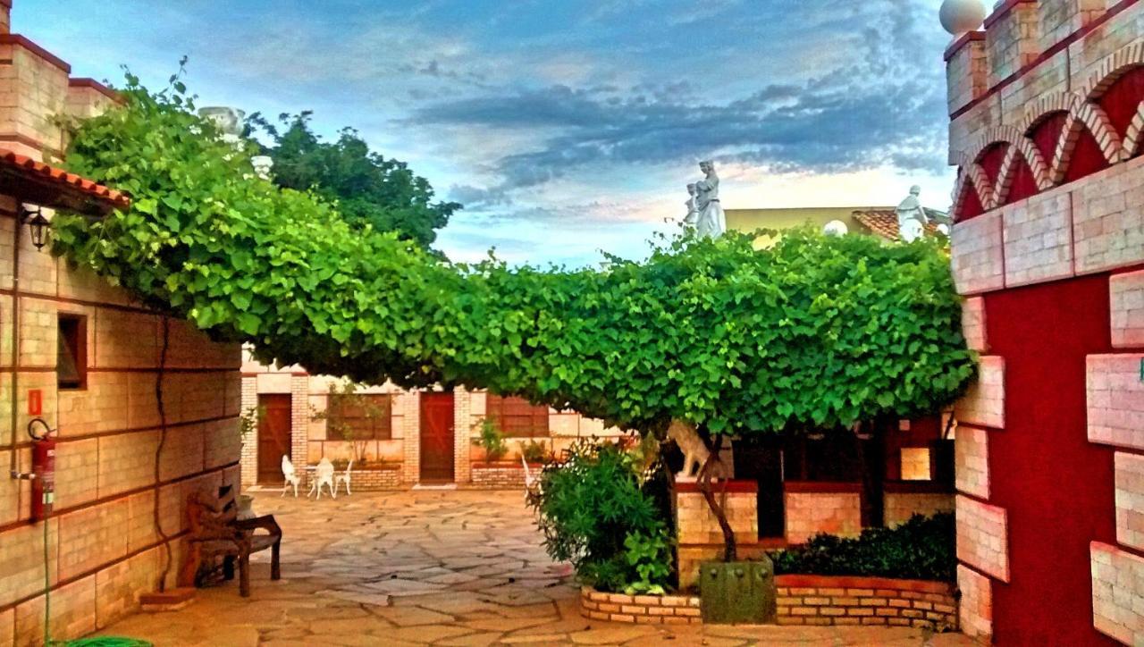 Pousada Al Castello Di Giulietta E Romeo Пиренополис Экстерьер фото